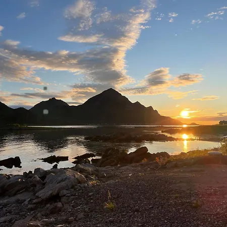 Apartment Up-scale In Picturesque Surroundings Gravdal (Vestvagoy)