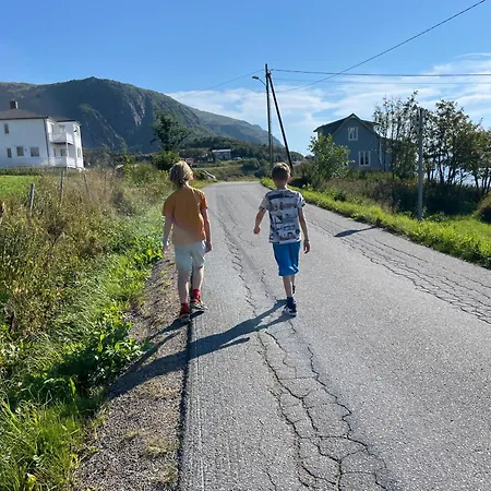 Up-scale In Picturesque Surroundings *