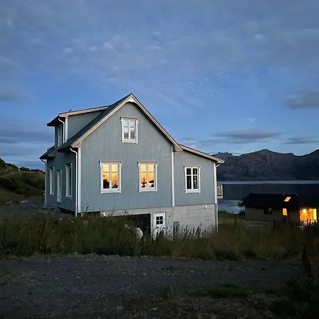Up-scale In Picturesque Surroundings *