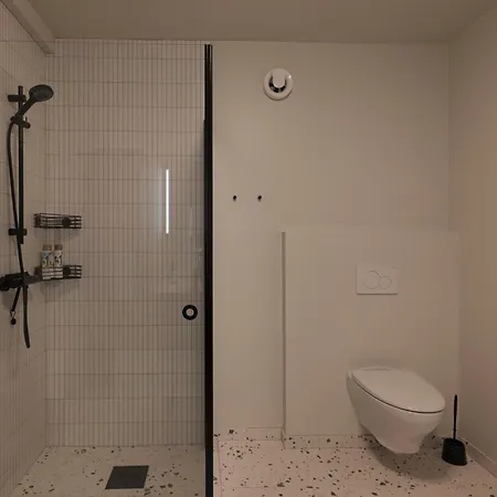 Up-scale In Picturesque Surroundings Gravdal (Vestvagoy)