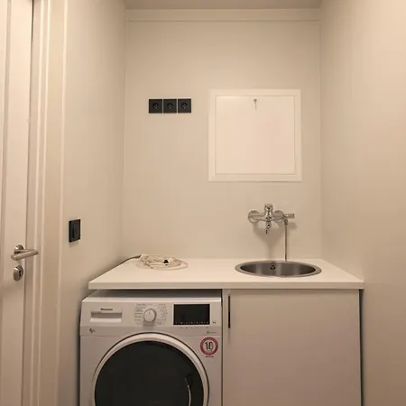 Up-scale In Picturesque Surroundings شقة *