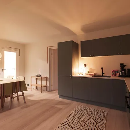 Up-scale In Picturesque Surroundings Appartement *