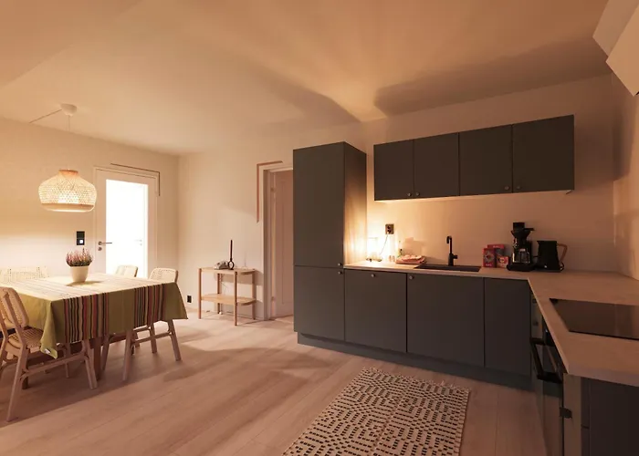 Up-scale In Picturesque Surroundings Apartment *
